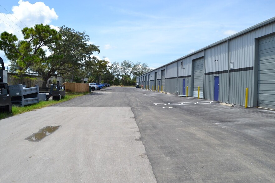 More Photos Of 1400 L and R Industrial Blvd, Tarpon Springs Unknown For Lease