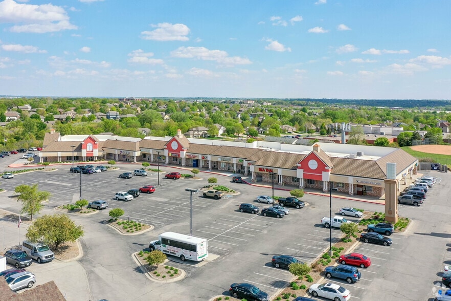 More Photos Of 17801-17937 Pierce Plz, Omaha General Retail For Lease