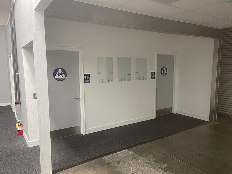 More Photos Of 20 N East St, Woodland Industrial For Lease