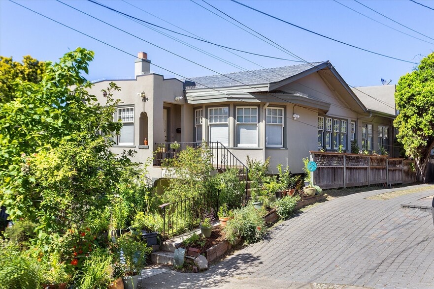 Primary Photo Of 1112 E 33rd St, Oakland Apartments For Sale
