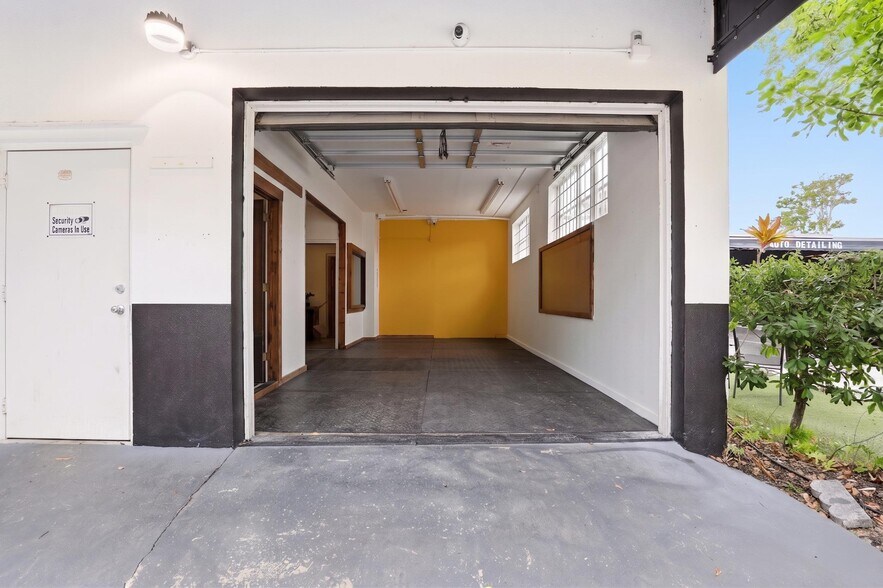 More Photos Of 824 N Dixie Hwy, Lake Worth Carwash For Lease