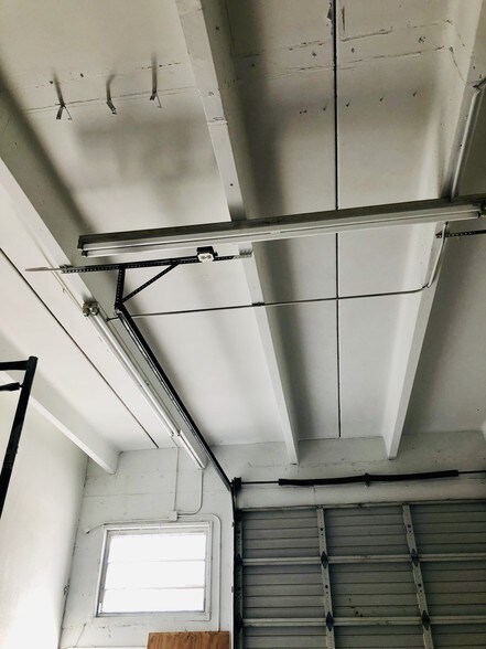 More Photos Of 1142 Okeechobee Rd, West Palm Beach Industrial For Lease