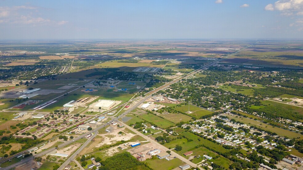 More Photos Of 2203 Port Lavaca Dr, Victoria Industrial For Sale