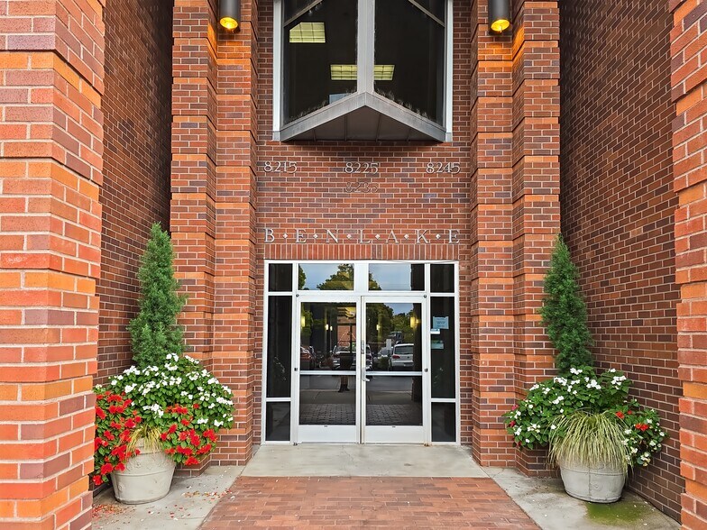 More Photos Of 8215 Sw Tualatin Sherwood Rd, Tualatin Coworking Space