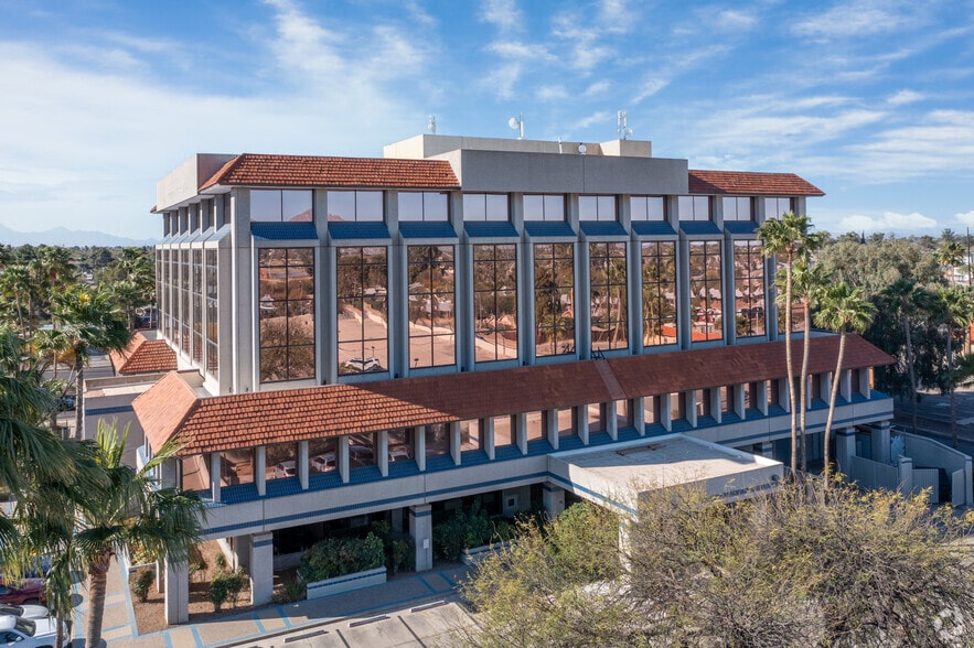 More Photos Of 4801 E Broadway Blvd, Tucson Office For Sale