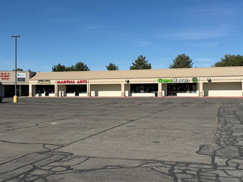 More Photos Of 9860 S 700 E, Sandy Unknown For Lease