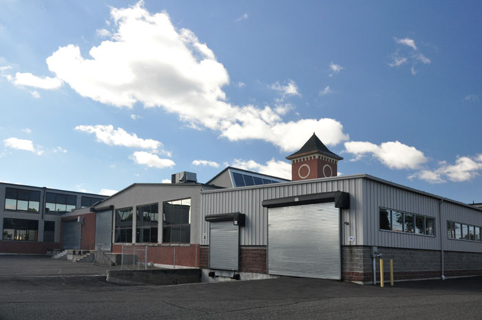 More Photos Of 304 Bishop Ave, Bridgeport Manufacturing For Lease