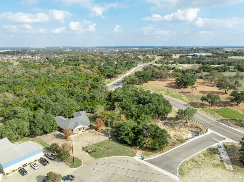 More Photos Of 625 Kennedy Ct, Belton Office For Sale