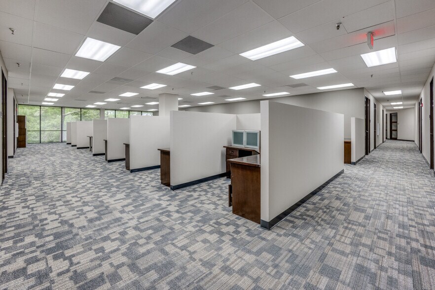 More Photos Of 10707 Corporate Dr, Stafford Coworking Space