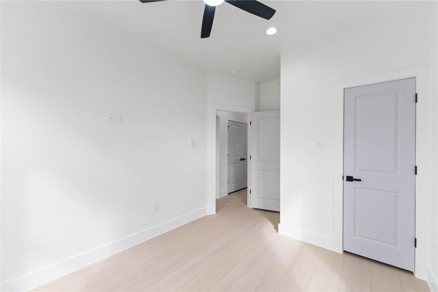 More Photos Of 4314 Stassen St, Houston Multifamily For Sale