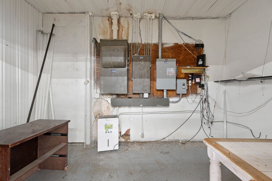 More Photos Of 170 Mayberry St, Sparta Industrial For Lease