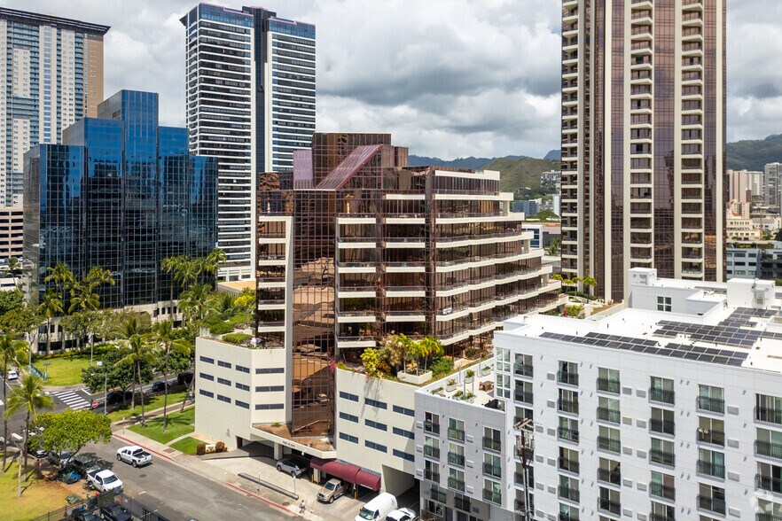 More Photos Of 725 Kapiolani Blvd, Honolulu Office For Lease