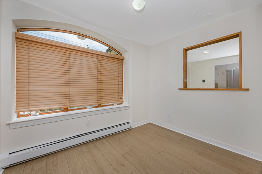 More Photos Of 66-06 70th St, Middle Village Office For Sale