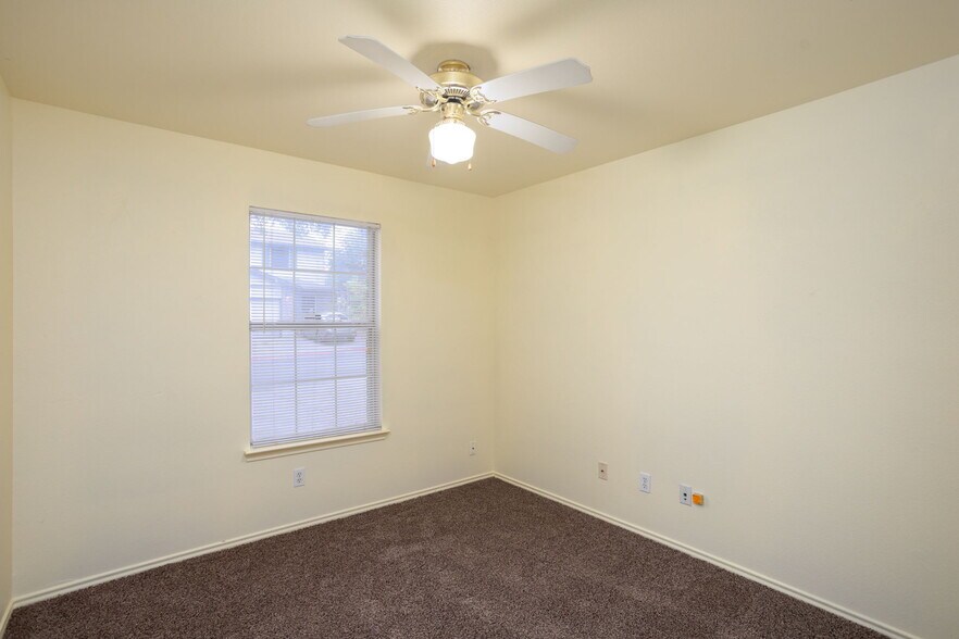 More Photos Of 6054 Bantry Bay, San Antonio Specialty For Sale