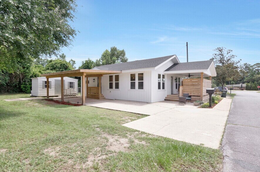 More Photos Of 6682 Ravine St, Milton Office Residential For Sale