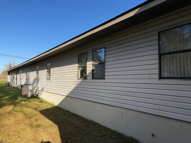 More Photos Of 506-508 Houston Ave NW, Live Oak Office For Sale