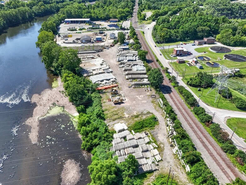 More Photos Of 358 River Rd, Bridgeport Land For Sale