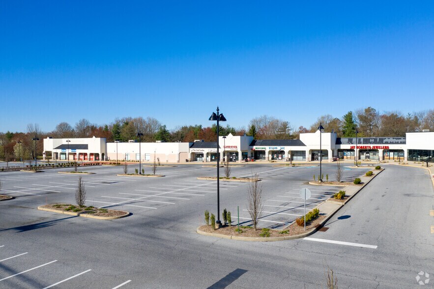 More Photos Of 515 Route 73 S, Marlton Unknown For Lease