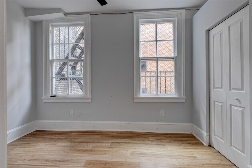 More Photos Of 2116 N Charles St, Baltimore Apartments For Sale