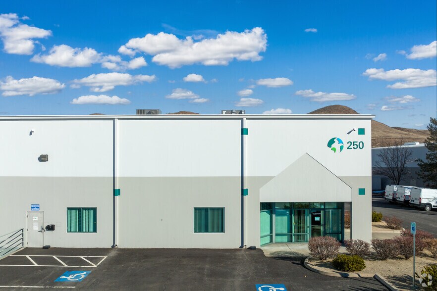 More Photos Of 250 Vista Blvd, Sparks Warehouse For Lease