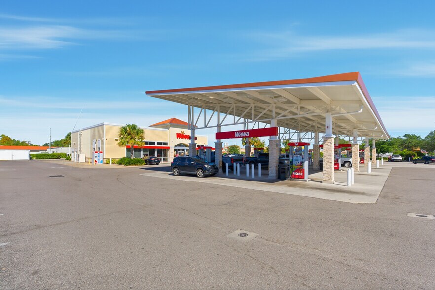 More Photos Of 13599 W Colonial Dr, Winter Garden General Retail For Lease