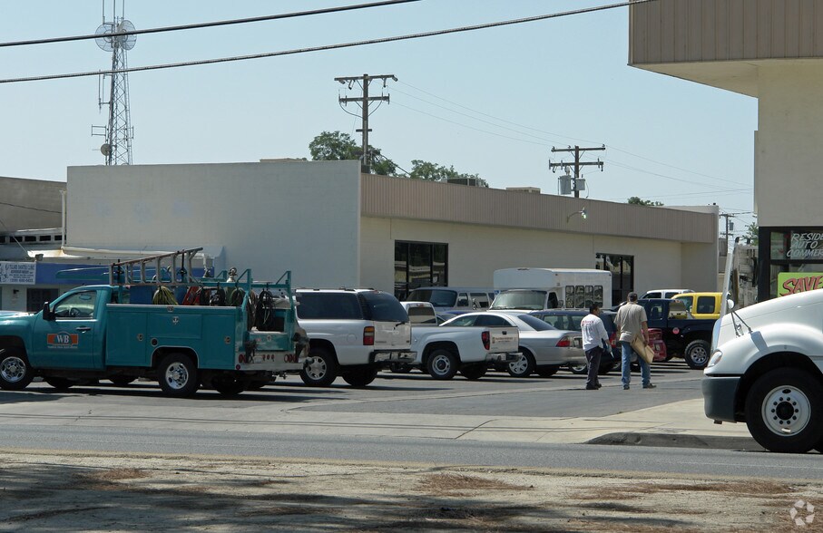 More Photos Of 1501 E Tulare Ave, Tulare Flex For Lease