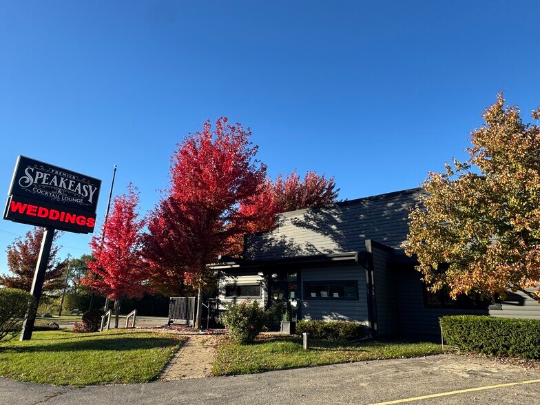 More Photos Of 32400 Geneva Rd, Salem General Retail For Sale