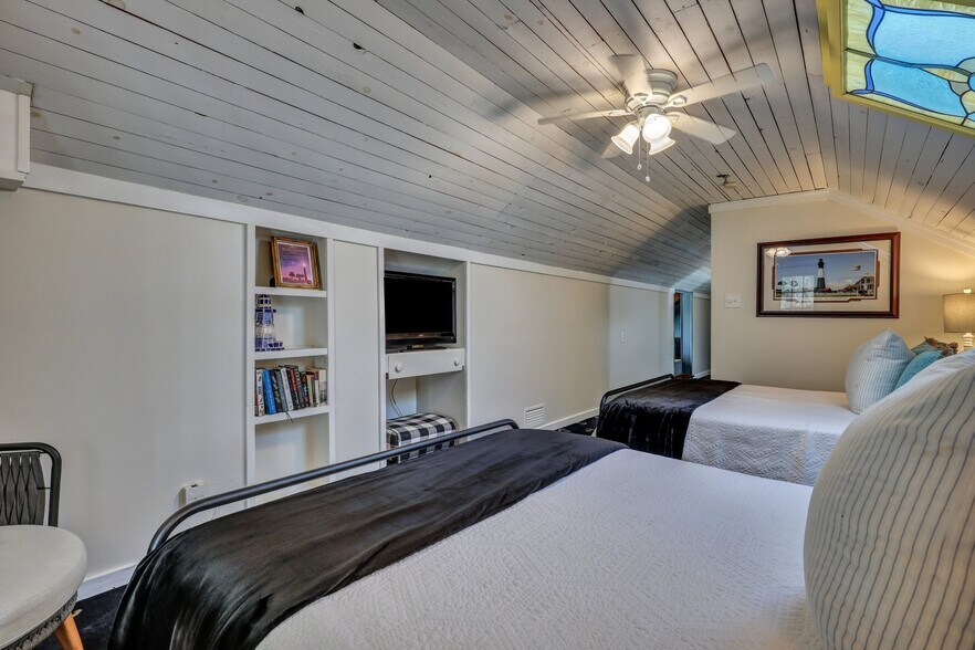 More Photos Of 24 Van Horne Ave, Tybee Island Hospitality For Sale