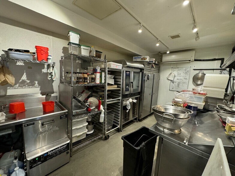 More Photos Of 1210 Halsey St, Brooklyn General Retail For Lease