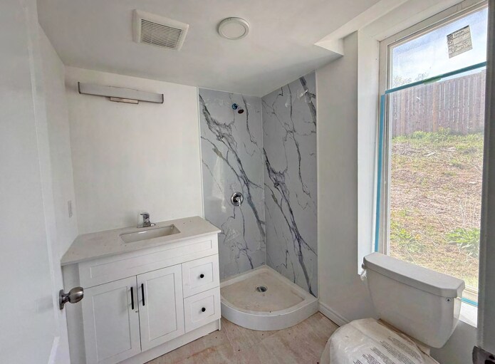 More Photos Of 2700 Mewburn Rd, Niagara Falls Apartments For Sale
