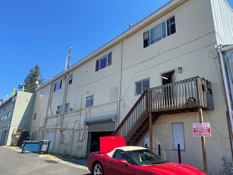 More Photos Of 22501-22511 Marine View Dr S, Des Moines Office For Lease