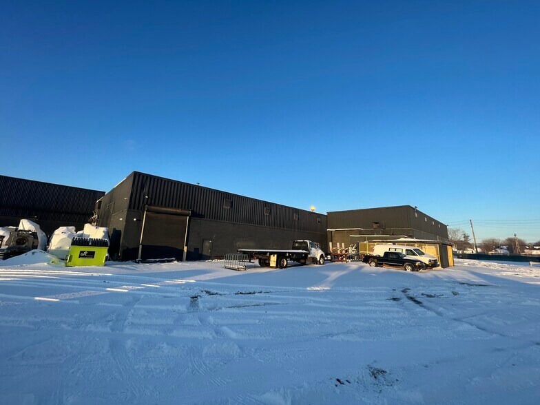 More Photos Of 20263 Hoover St, Detroit Warehouse For Sale