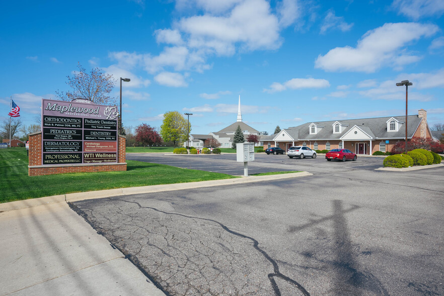 Primary Photo Of 39242 Dequindre Rd, Sterling Heights Medical For Lease