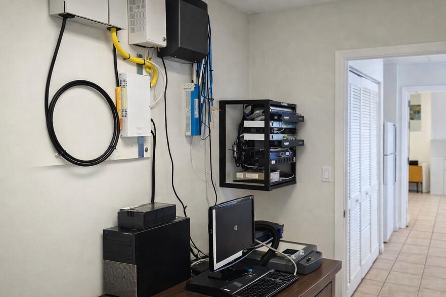 More Photos Of 7345 SW 41st St, Miami Warehouse For Sale