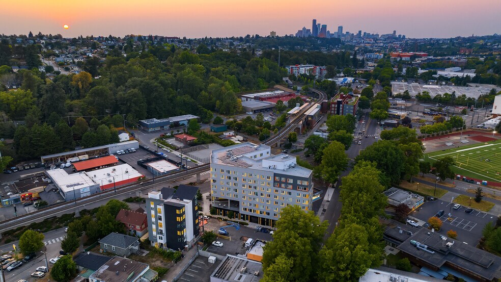 More Photos Of 2807 S Hanford St, Seattle Multifamily For Sale