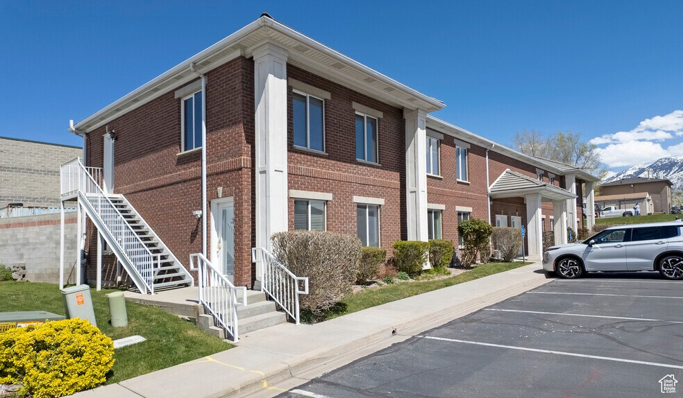 More Photos Of 11576 S State St, Draper Medical For Lease