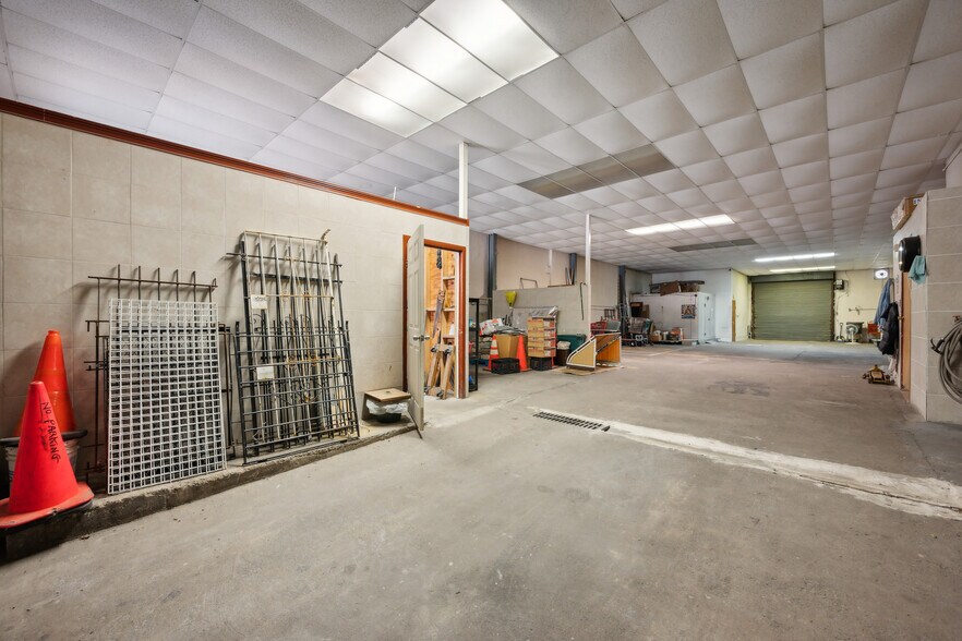 More Photos Of 1326 S 20th St, Philadelphia Warehouse For Sale