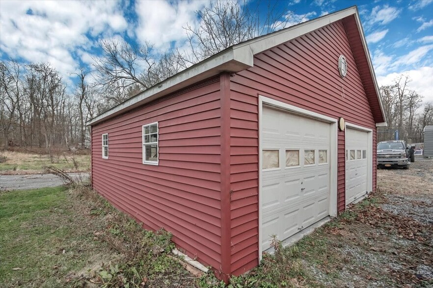 More Photos Of 3 Marlorville Rd, Wappingers Falls Auto Repair For Sale