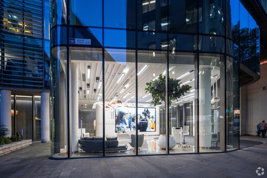 More Photos Of 1 Wood St, London Office For Lease