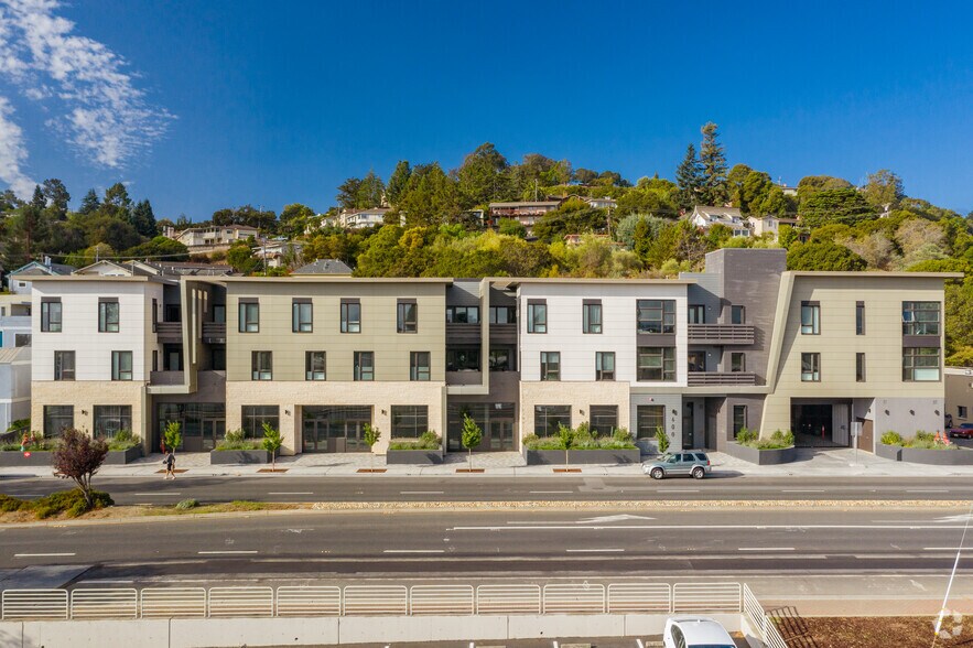 More Photos Of 600 El Camino Real, Belmont General Retail For Sale