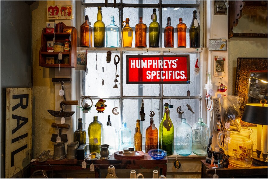 More Photos Of 3301 Franklin Ave, Millbrook General Retail For Sale