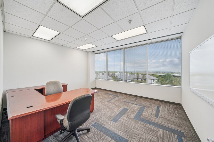 More Photos Of 1150 Gemini St, Houston Office For Lease