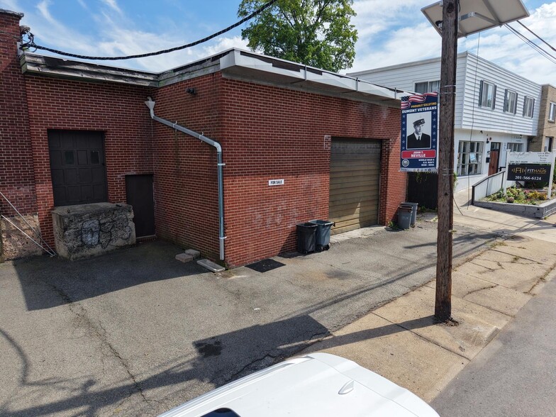 More Photos Of 109 West Shore Ave, Dumont Manufacturing For Sale