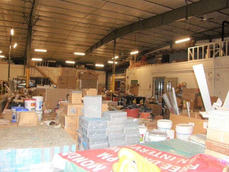 More Photos Of 2112 Industrial Dr, Niles Manufacturing For Sale