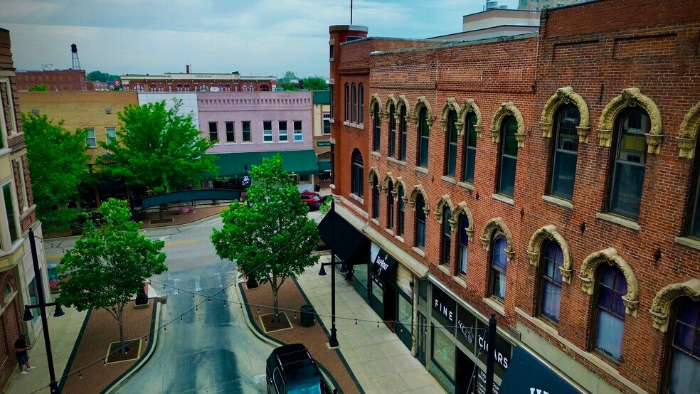 More Photos Of 154-190 N Merchant St, Decatur General Retail For Sale