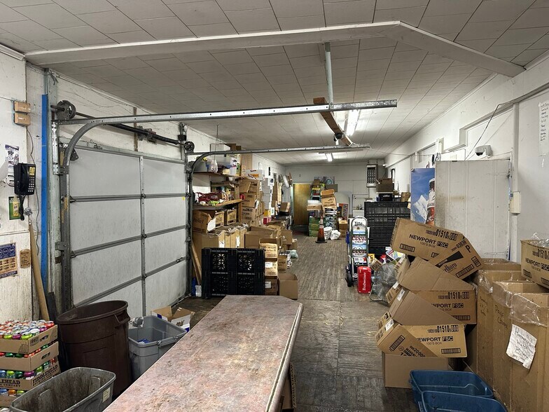 More Photos Of 3899 Carman Rd, Schenectady Freestanding For Sale