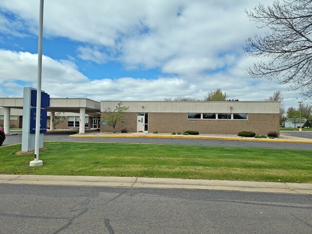 More Photos Of 123 Northridge St, Marshfield Medical For Sale