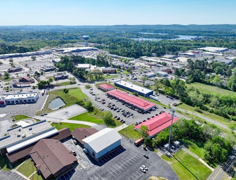 More Photos Of 3812 Central Ave, Hot Springs National Park Unknown For Lease