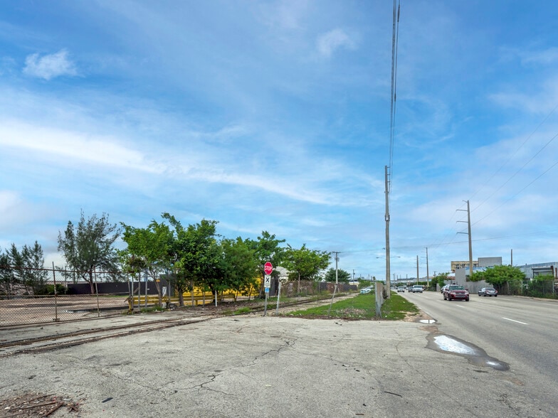 More Photos Of 3440 NW North River Dr, Miami Land For Sale