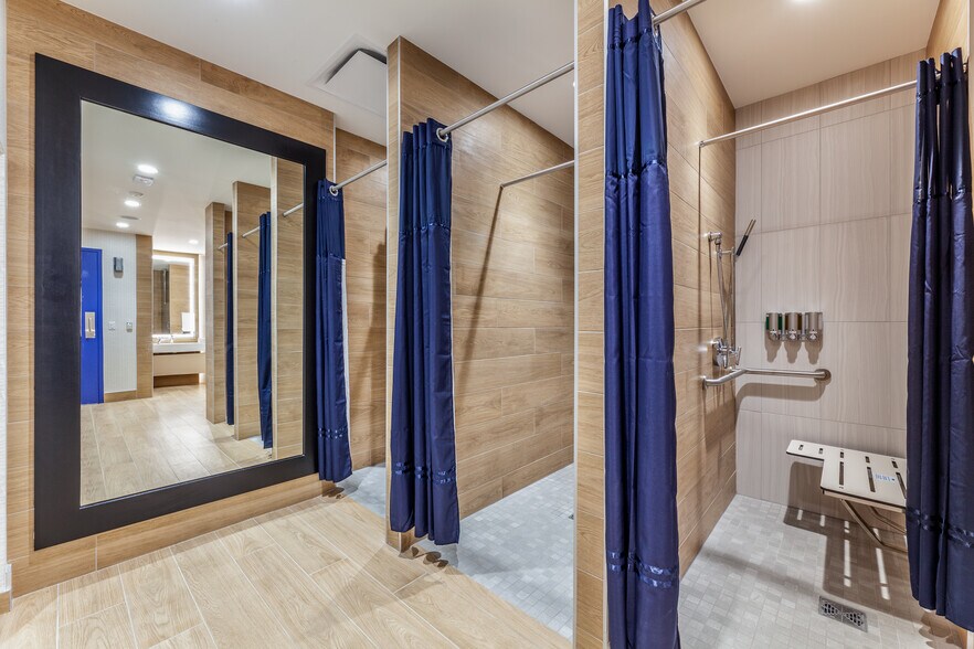 More Photos Of 8333 Douglas Ave, Dallas Unknown For Lease